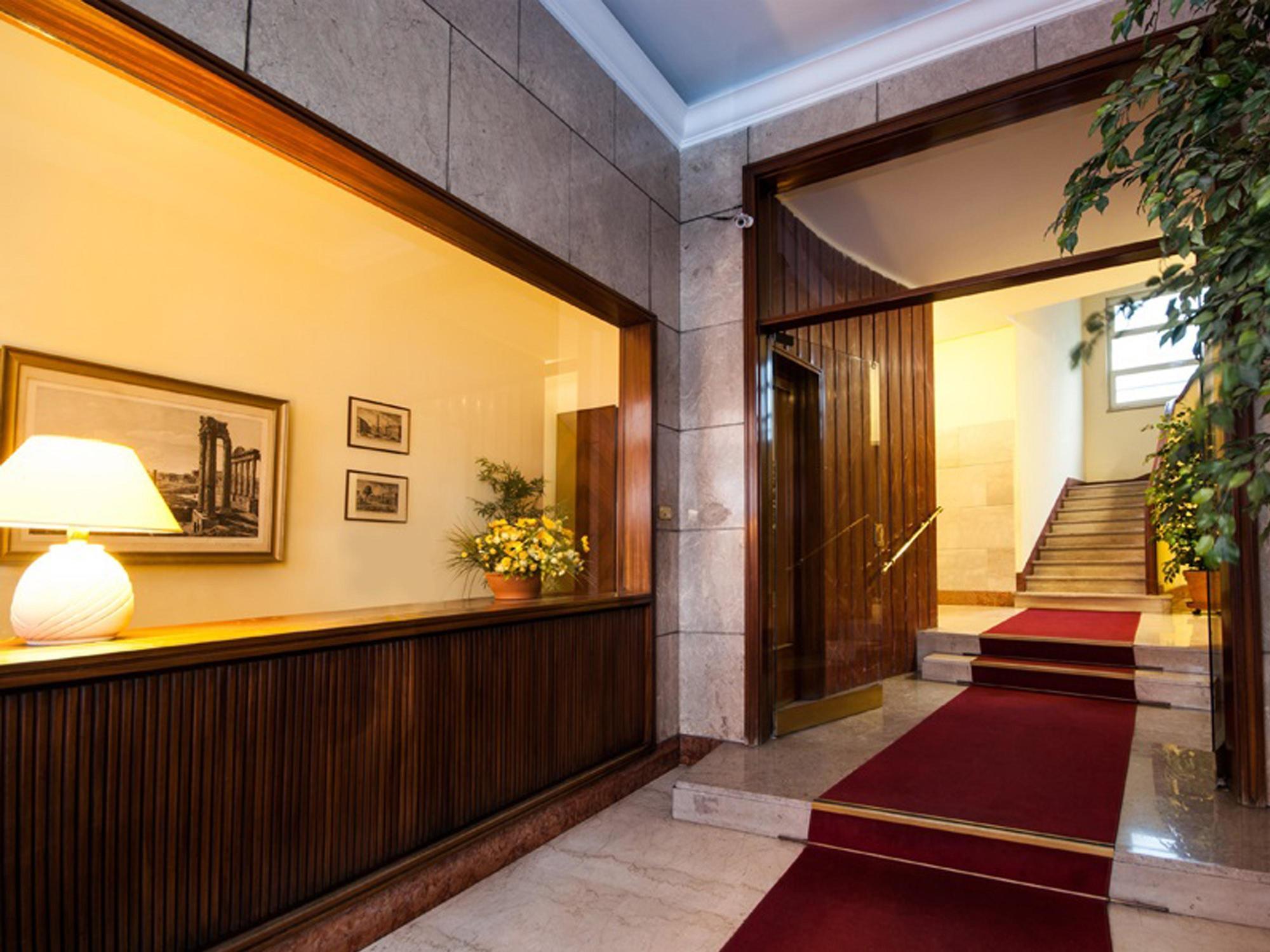 Hotel Domus Bella Roma Esterno foto