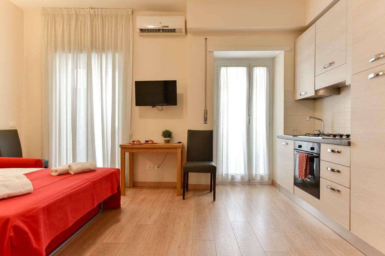 Hotel Domus Bella Roma Esterno foto