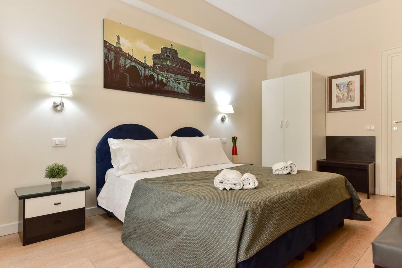 Hotel Domus Bella Roma Esterno foto