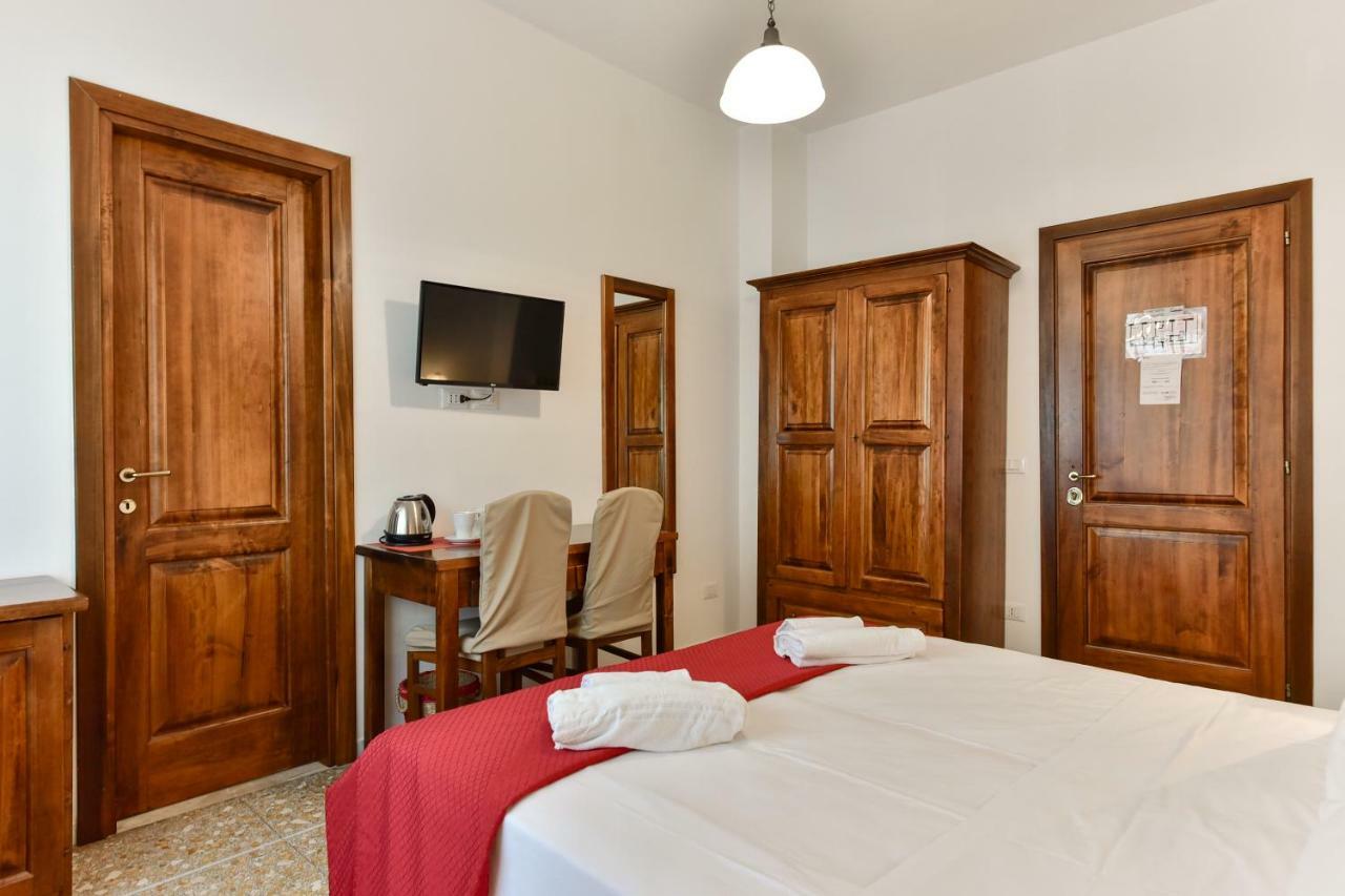Hotel Domus Bella Roma Esterno foto
